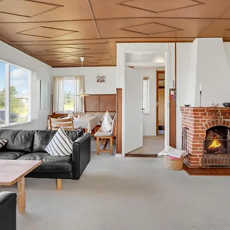 Three-bedroom With A Fireplace In Romo *