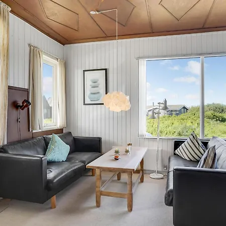 Three-bedroom With A Fireplace In Romo Feriehus *