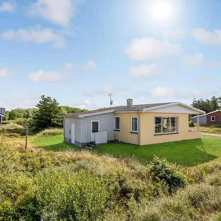 Three-bedroom With A Fireplace In Romo Romo